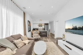Condo-mansion with large terrace - Image 5