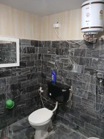 Centrally located home Lucknow - Image 4