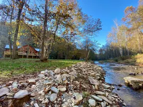 New upscale waterfront retreat! - Image 2