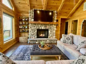 New upscale waterfront retreat! - Image 4