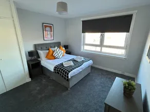 3-Bed Apartment Central Greenock - Image 2