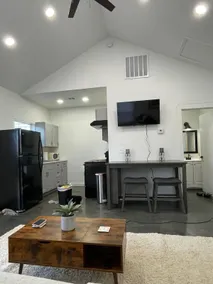 Chic & Comfy Townhome Retreat - Image 4