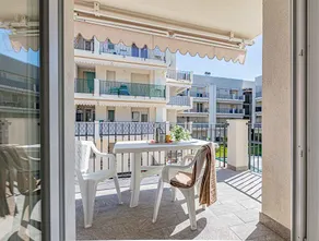 Two-room apartment with pool and garage near the sea in Tortoreto - Image 2