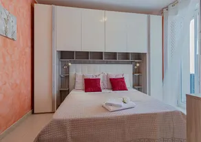 Two-room apartment with pool and garage near the sea in Tortoreto - Image 4