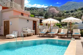 Petroktisto Luxury Villa Heated Pool & Jaccuzzi - Image 5