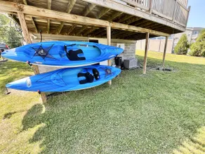 Huge Oneida Lakefront Retreat - Sleeps 20! - Image 3
