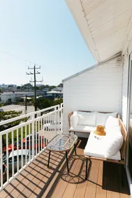 Finn’s Place - One block from Surf Park/Dome - Image 3