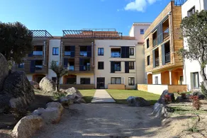 The 111 - Charming two-room apartment, heated pool, private beach - Image 5
