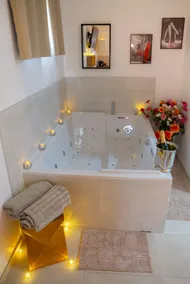 Love Room - Image 3