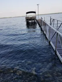 Lakefront Comfort - Image 3