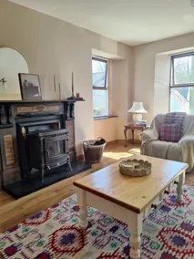 Rustic Pub Stay - 20 minutes from Killarney! - Image 5