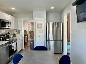 Charming Randallstown townhome - Image 4