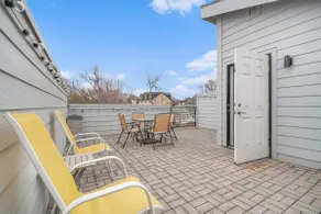 Trendy Townhouse in Midtown Omaha|Rooftop Retreat - Image 4