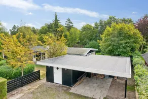 Familiy-friendly seaside retreat - Image 3