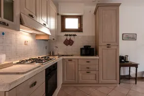 Hostly-San Giuliano Suite-Between Pisa and Lucca - Image 2
