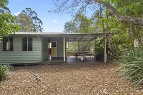 Henrys Hut - Image 5
