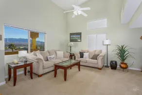 Quiet 3bd/2bath w/ pool spacious condo. - Image 2