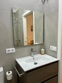 Nervion Premium Suites A1 - Image 5