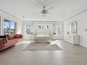 Spacious 4BR Langley Home - Image 4