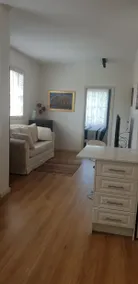 Unit 2 - 13 min to Airport - Image 2