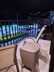 Beautiful loft with balcony, 100 Mb. Total Rest - Image 3
