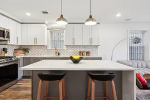 *NEW CHIC * 3BR/1BA 20 Min NYC/10min EWR/Parking - Image 5