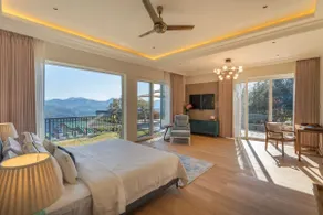 StayVista's Chestnut Manor - 6BHK Mountain-View Villa with Sauna - Image 5