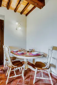 GuestHost - Il Glicine, apt with garden and pool - Image 3