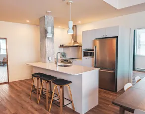 Terminus Hotel - Signature Suite 02 - Image 4
