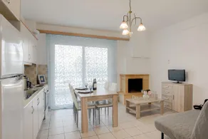 Breeze 1 - Seaside Apartment - Image 2