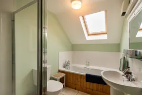 Coachmans Bothy - 50m from the beach - Image 4