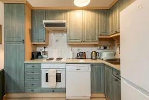 Coachmans Bothy - 50m from the beach - Image 3