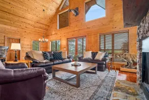 The Farm Getaway ~ Freshly Styled 2/2 Cabin - Image 2