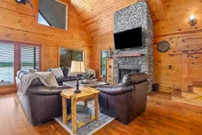 The Farm Getaway ~ Freshly Styled 2/2 Cabin - Image 4