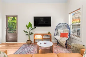 Walkable | Hot Tub | The Beacon Retreat - Image 4