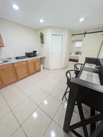 Apartment 1. a few steps from the line - Image 2