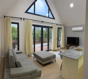 Pakish Bungalow - Image 3