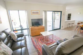 Lakeside Living - Image 2