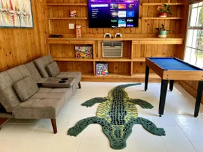Pool+Hot Tub+Games in KeystoneHeights~Pet Friendly - Image 2