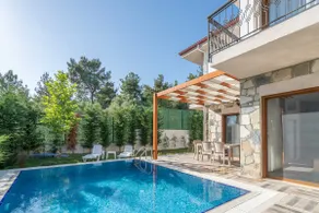 Sheltered 2-Room Superior Villa 1 with Private Pool - Image 3
