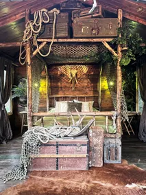 Anna's (Hut 15) Jungle hut - Image 2