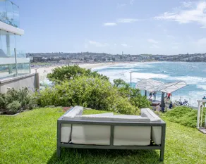 Stunning Bondi Beach Ocean View full apartment - Image 4