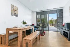 Ashfield 1BRStudy Room Huge Balcony Sleeps 4 - Image 3