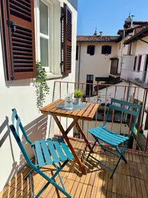 Balconies with a view of the towers - historic center - fast Wi-Fi - Image 2
