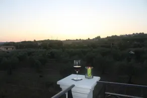 Relaxing house in the countryside, swimming pool, free parking, WiFi, A/C - Image 3