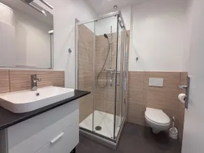 Elegant 2-bedroom apartment – Town center - Image 3