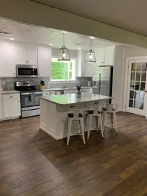 Rustic schoolhouse modern charm - Image 3
