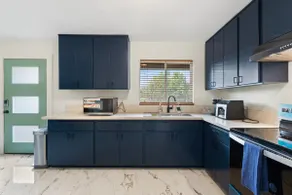 #110 Marble Luxury - Image 5