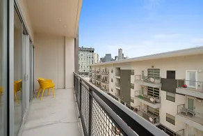 Downtown 3 Queen Beds and 1 Amazing Skyline no.401 - Image 3