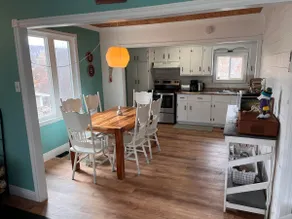 Salmon Cove Beach Cottage - Image 2